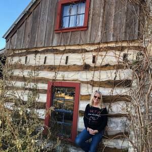 Meet your Posher, Vicky